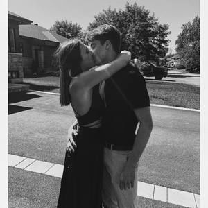 Meet your Posher, Lorie